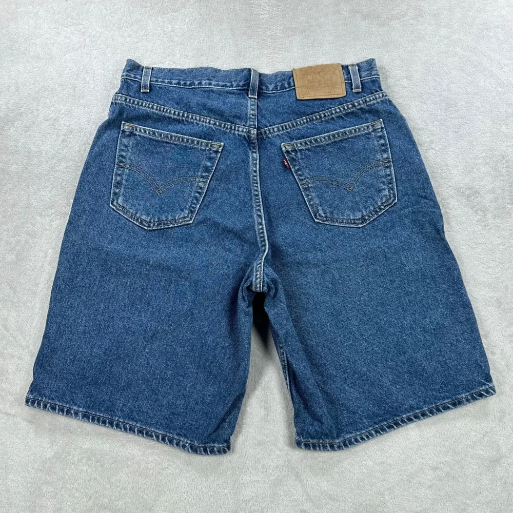 Levis levi 560